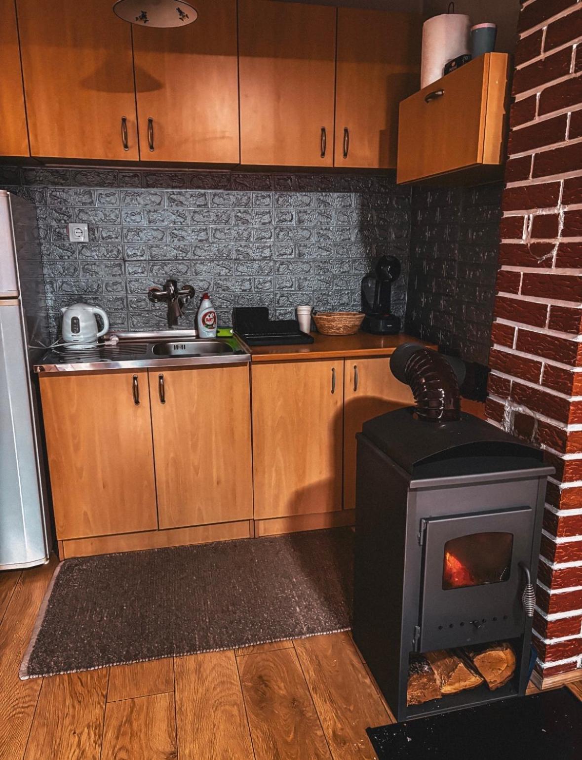 Slatki Dom Fireplace Konjic Exterior photo